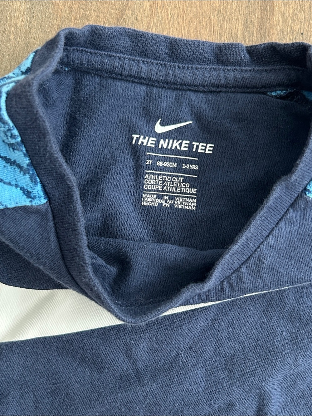 Nike Raglan Tee - Picture 2 of 3